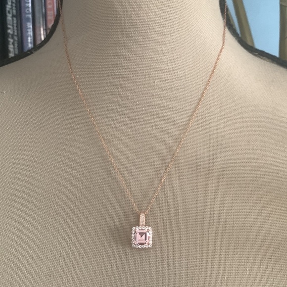 Beautiful lab created sapphire necklace - Picture 5 of 9